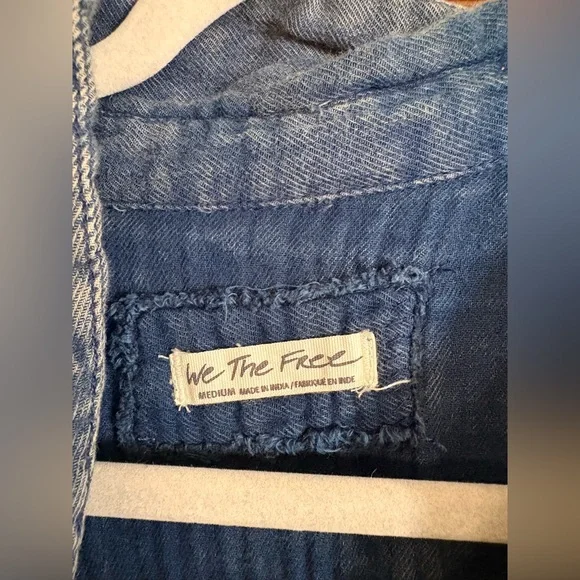 Blue Button-Up Blouse with Lace Accents - Picture 3 of 5